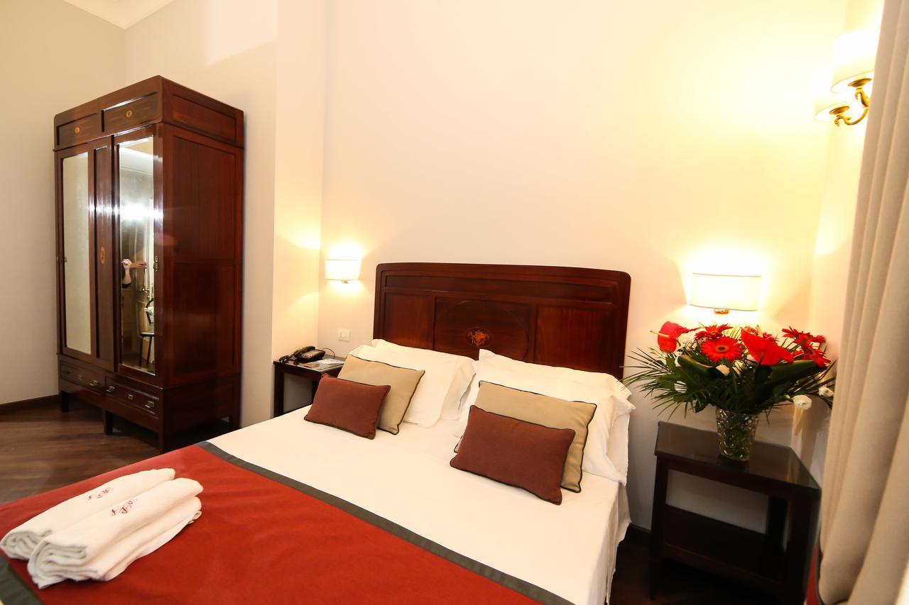 Decumani Hotel De Charme Napoli Esterno foto