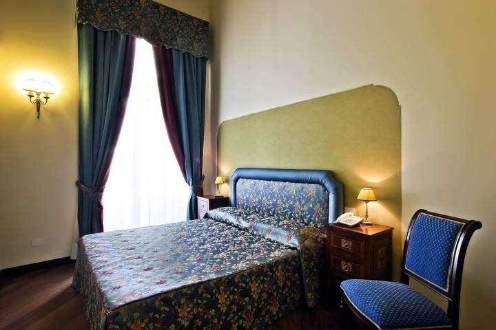 Decumani Hotel De Charme Napoli Camera foto